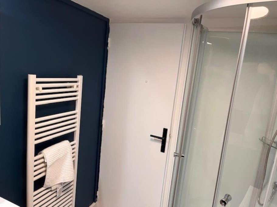 Appartement Calme Entre Ville Et Circuit Льо Ман Екстериор снимка